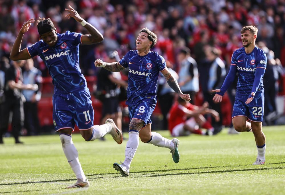 国王杯十六强抽签悬念重重！巴萨皇马将与草根球队上演圣诞大战