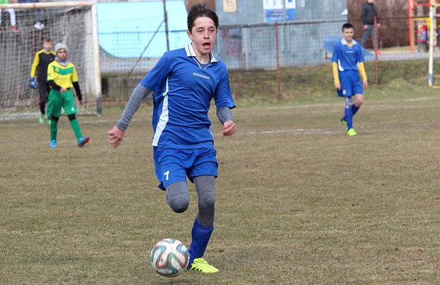 验年轻球员 验年轻球员